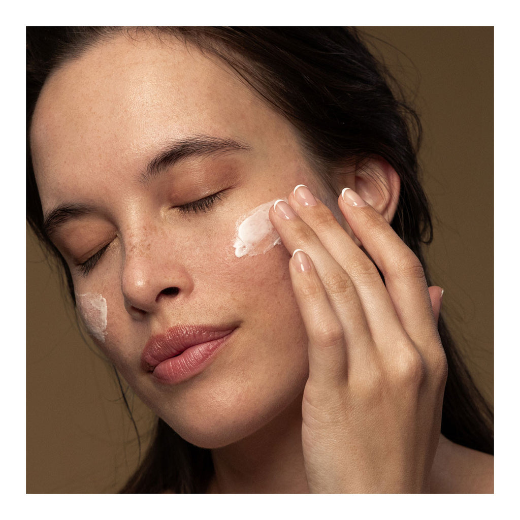 Antipodes Harmony Hyaluronic Manuka Honey Night Cream _4