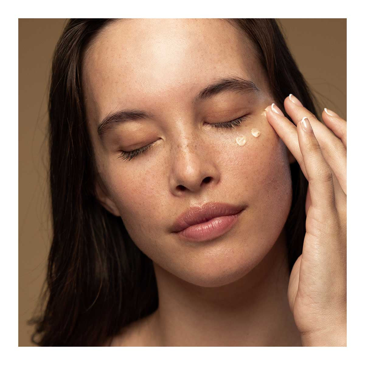 Antipodes Kiwi Seed Gold Luminous Eye Cream _4