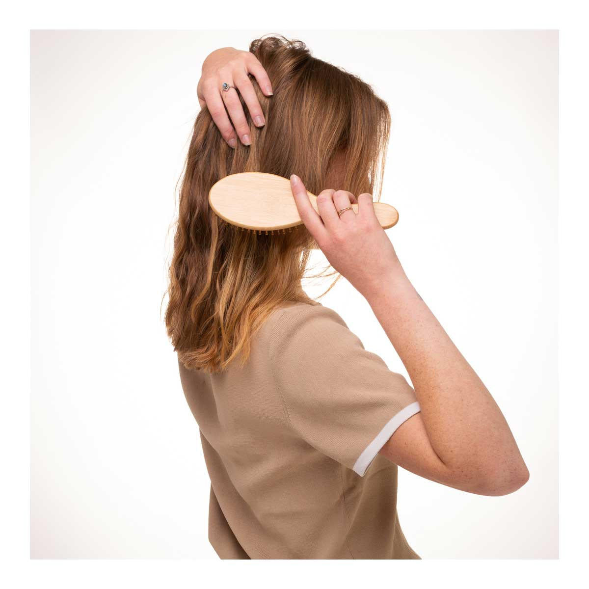 CaliWoods Bamboo Hair Brush_3