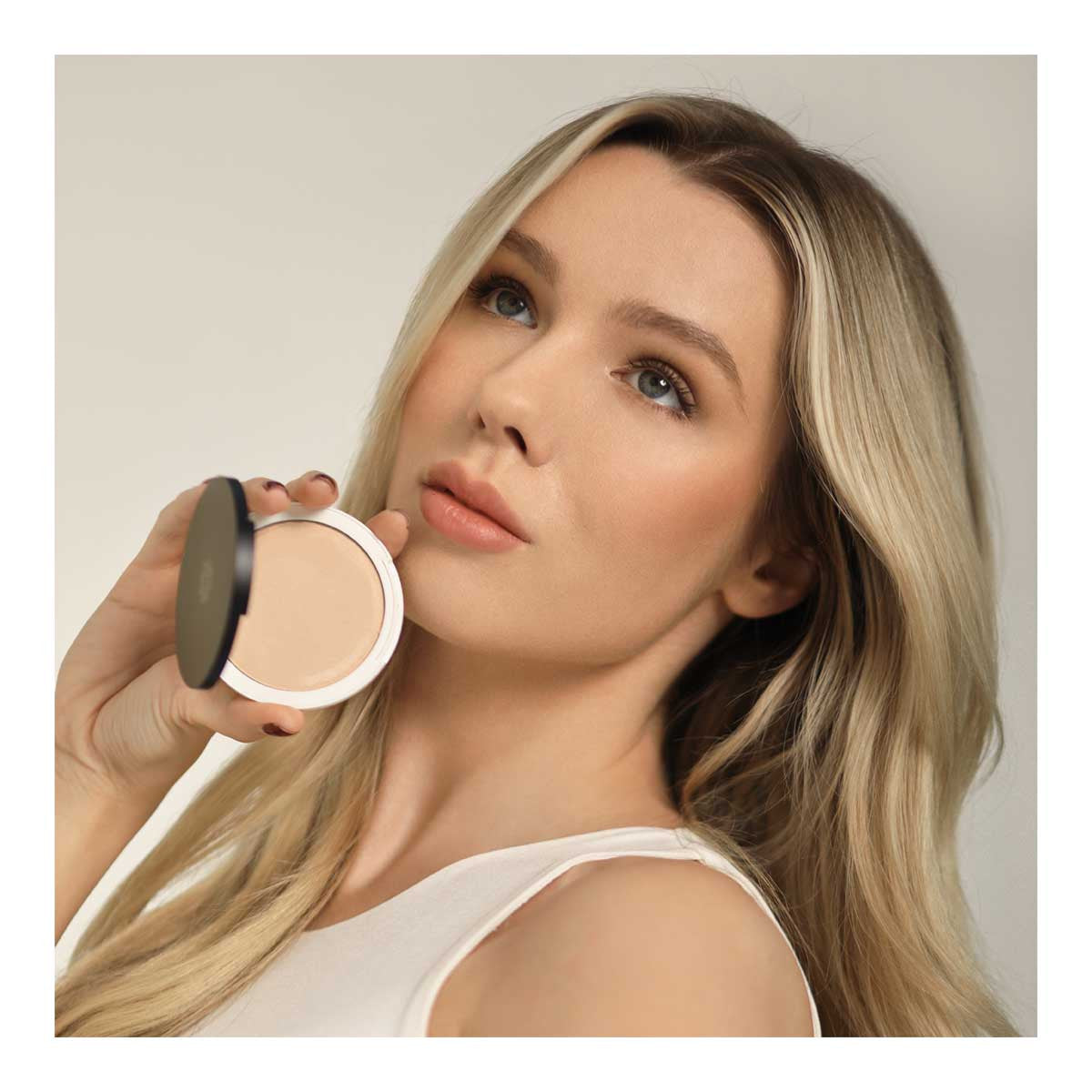 Lily Lolo Pressed Finishing Powder _3