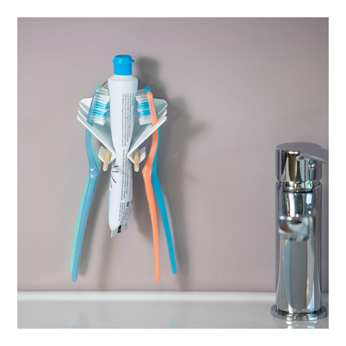 The Block Dock White Brush Dock for 4_2