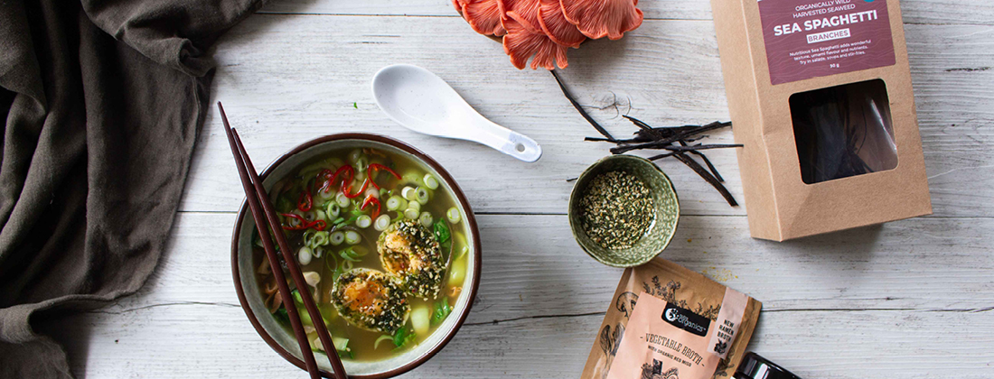 https://www.healthpost.co.nz/product_images/uploaded_images/210412-miso-soup4.jpg