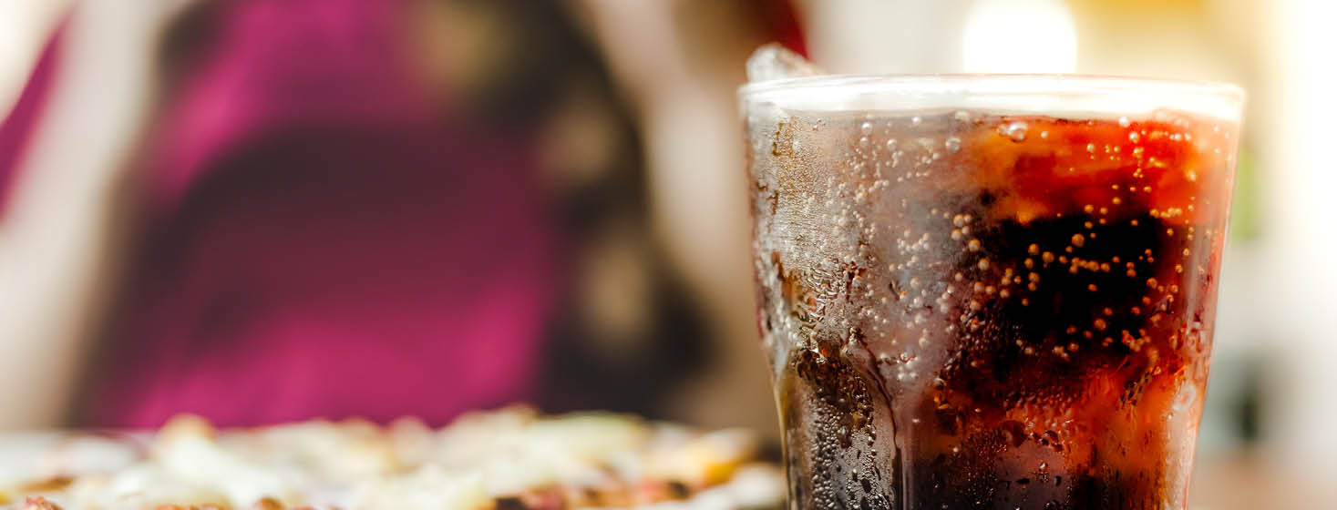 Fizzy drinks can cause tooth decay