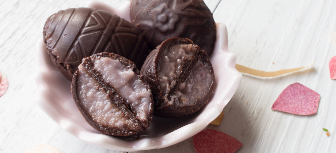 Cashew cream filled Easter eggs